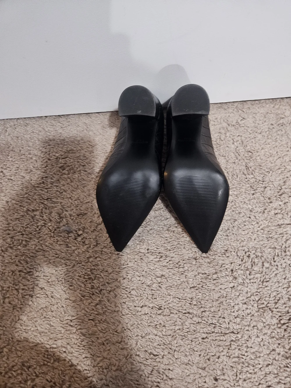 Steve Madden Black Croc-Textured Pointed Toe Heels